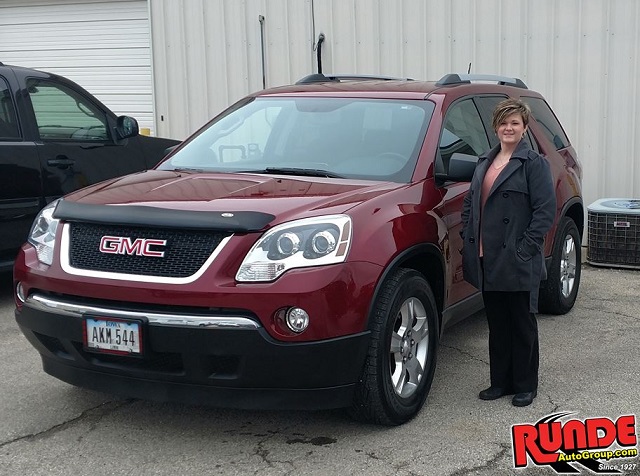  Dubuque Iowa GMC Acadia Dealer